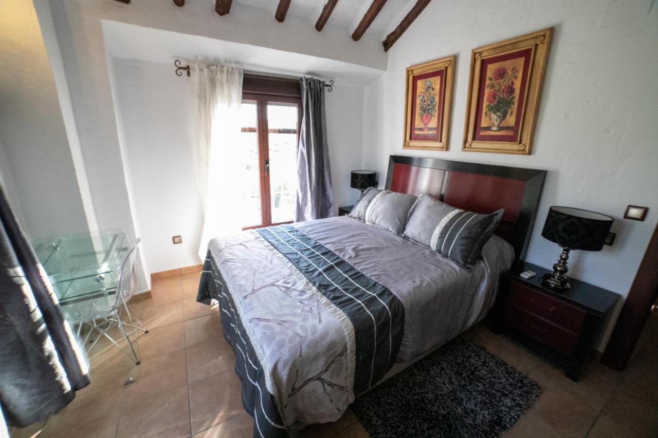 Вилла Cortijo El Segador Y El Capricho Альмединилья Экстерьер фото