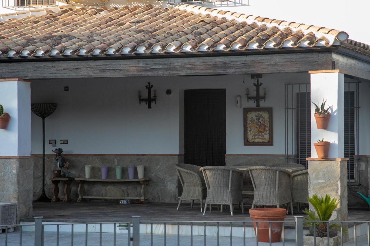 Вилла Cortijo El Segador Y El Capricho Альмединилья Экстерьер фото