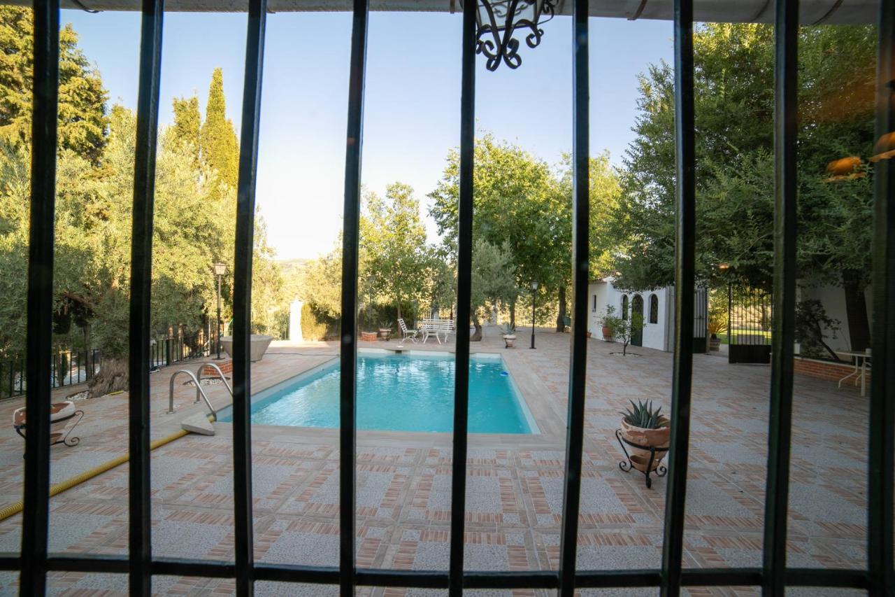 Вилла Cortijo El Segador Y El Capricho Альмединилья Экстерьер фото